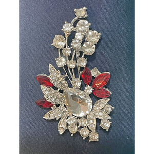 NWOT Silver Tone Clear & Red Crystal Rhinestone Flower Spray Brooch Pin Classic